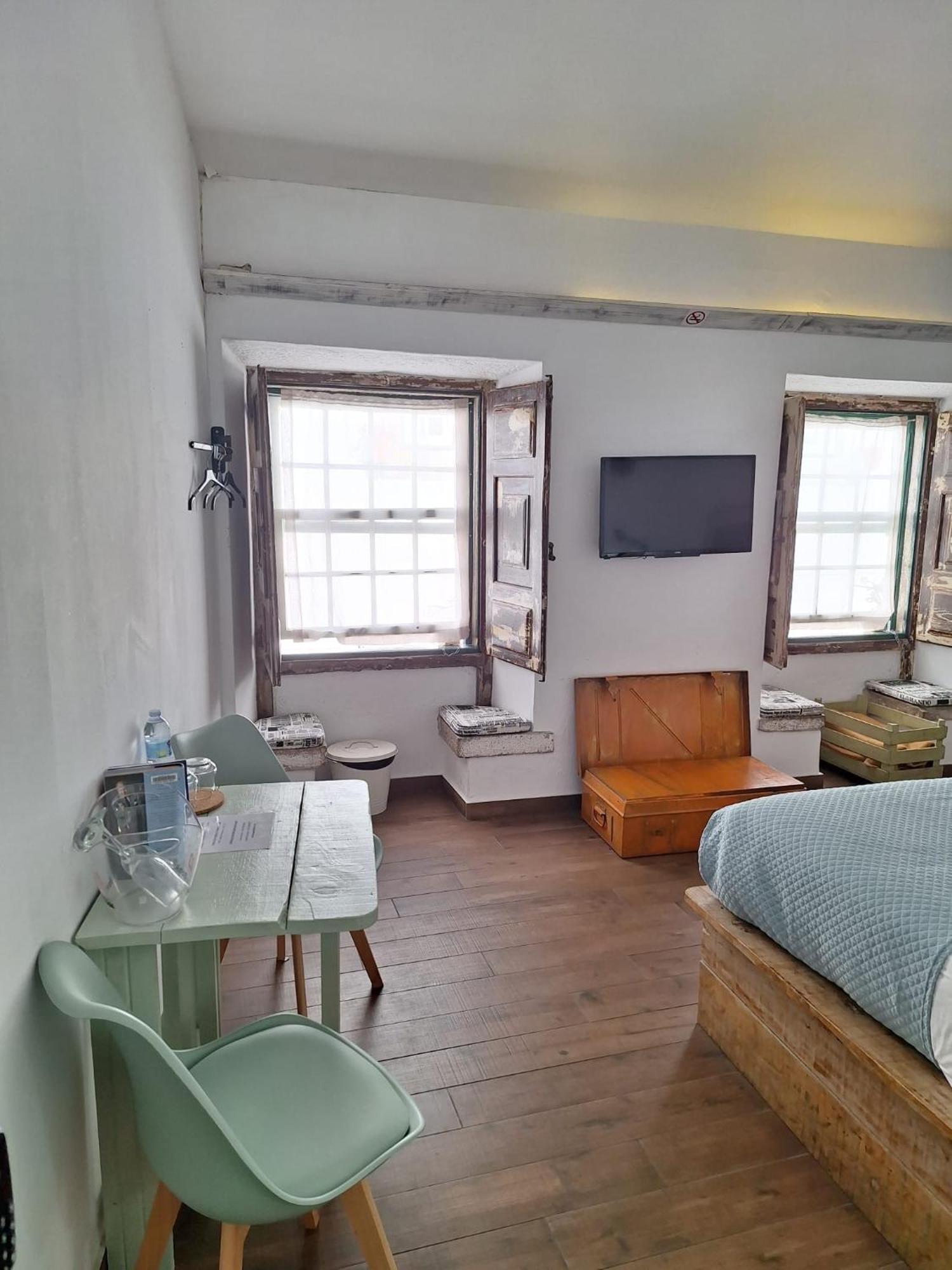 Lovin Book Guesthouse Óbidos Екстериор снимка