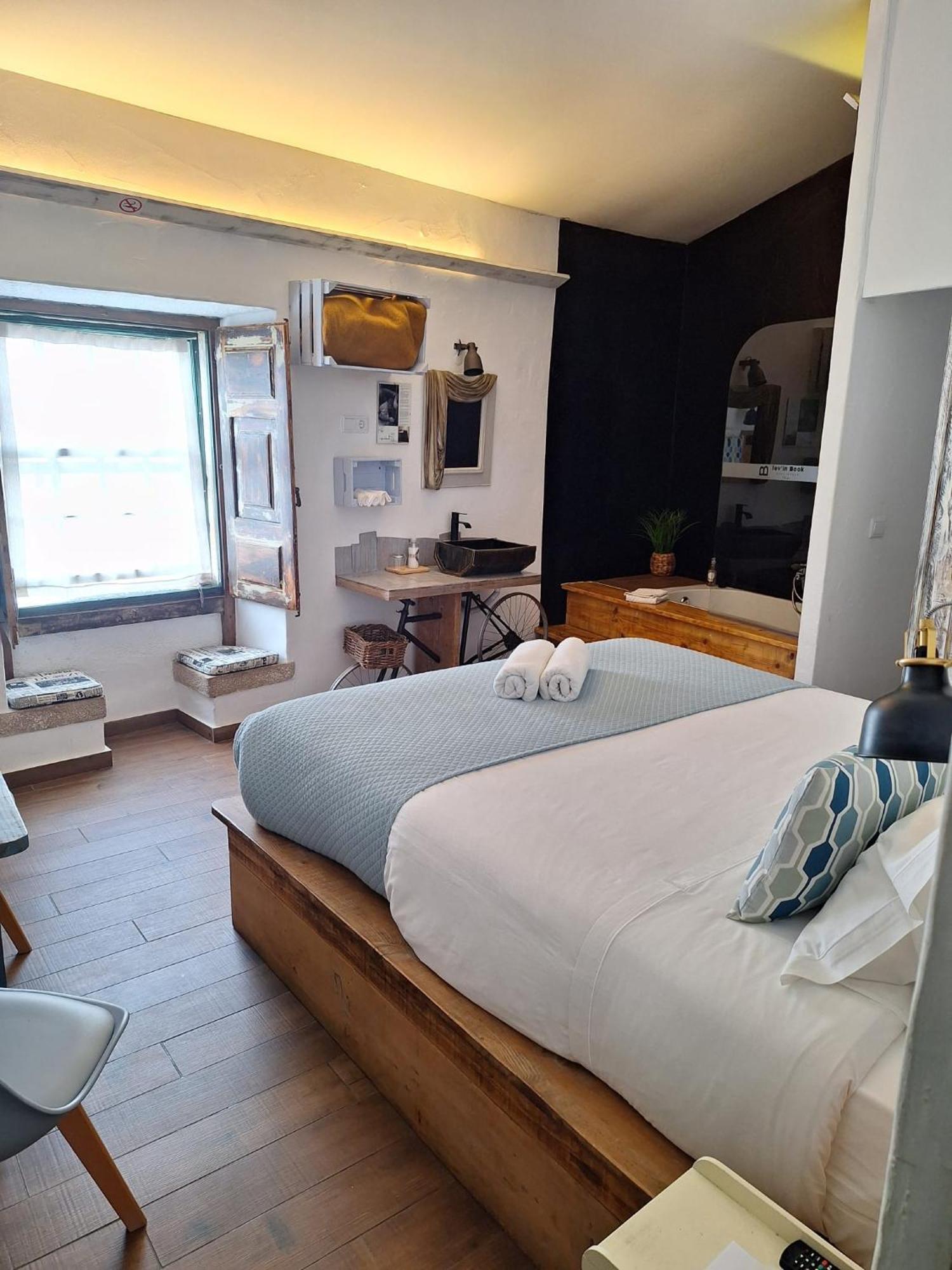 Lovin Book Guesthouse Óbidos Екстериор снимка